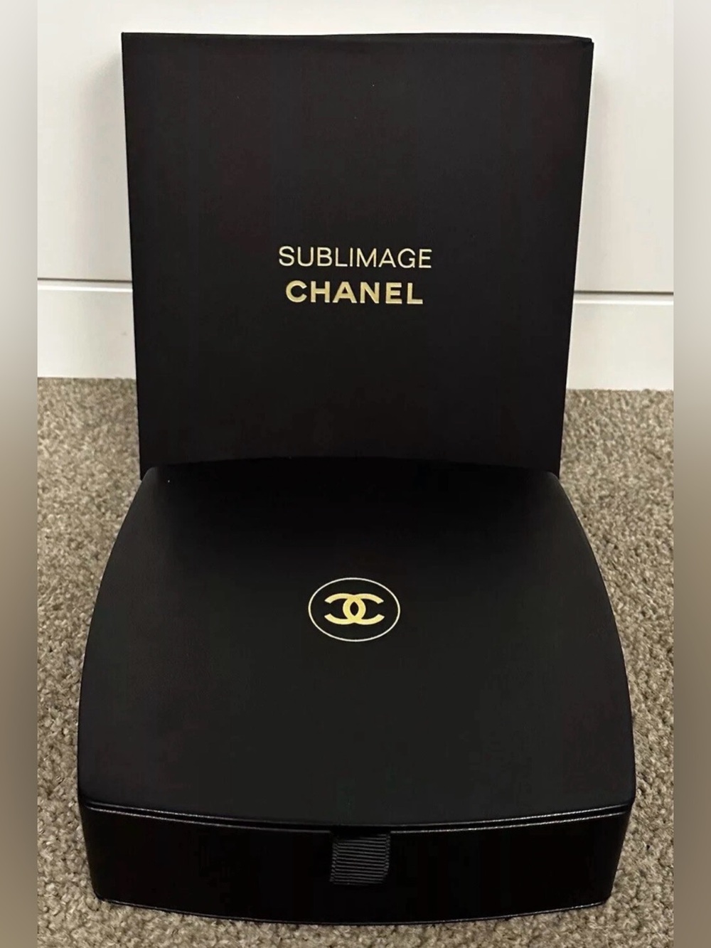 RARE Chanel Beauty VIP Gift Makeup Case Storage Box w/ Mirror CC